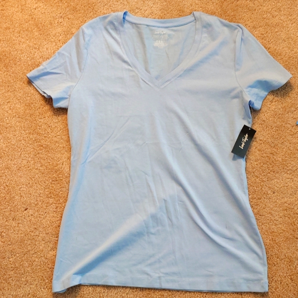 NWT Lord and Taylor T-shirt medium